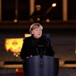 Pomp, punk y la pandemia ven a Merkel fuera de su cargo en Alemania