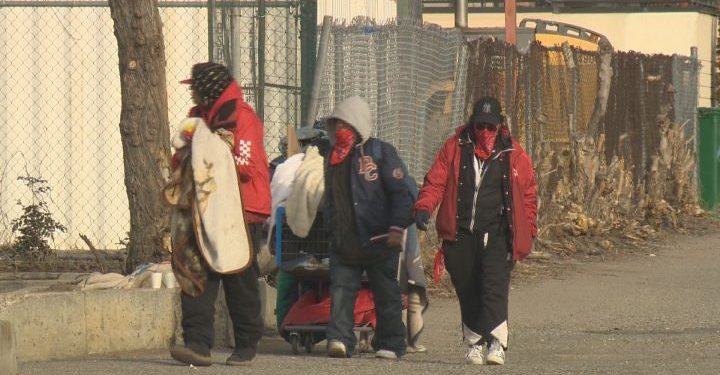 Proveedores de servicios de Okanagan que trabajan para mantener seguras a las personas vulnerables a medida que se acerca la ola de frío - Okanagan