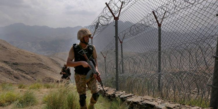 Se resuelve la disputa de la valla fronteriza entre Pakistán y Afganistán: funcionario