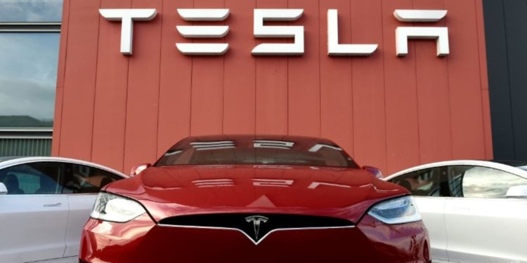 Tesla retirará del mercado casi 200.000 coches en China por riesgo de colisión