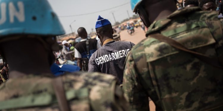Tres miembros del personal de mantenimiento de la paz de la ONU resultaron heridos en la explosión de una mina terrestre en África Central