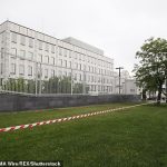EE. UU. dijo que estaba ordenando la salida de los miembros elegibles de la familia del personal de su embajada en Kiev, Ucrania, en la foto aquí en 2017