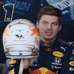 33 fuera, 1 adentro cuando Max Verstappen presenta el casco de Fórmula 1 2022