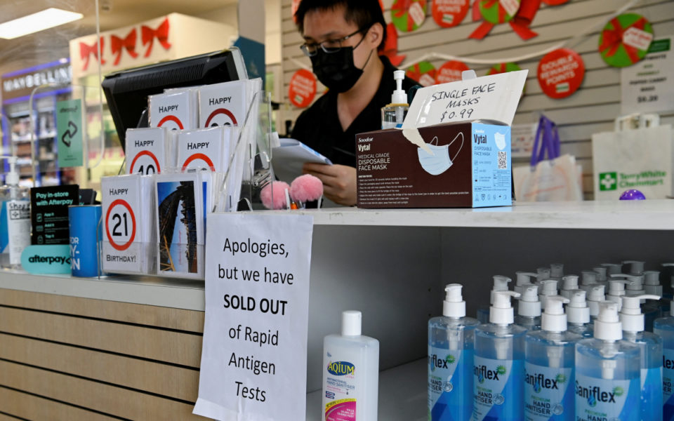 6,6 millones de australianos elegibles para pruebas rápidas de antígenos gratuitas quedaron 'en el aire'