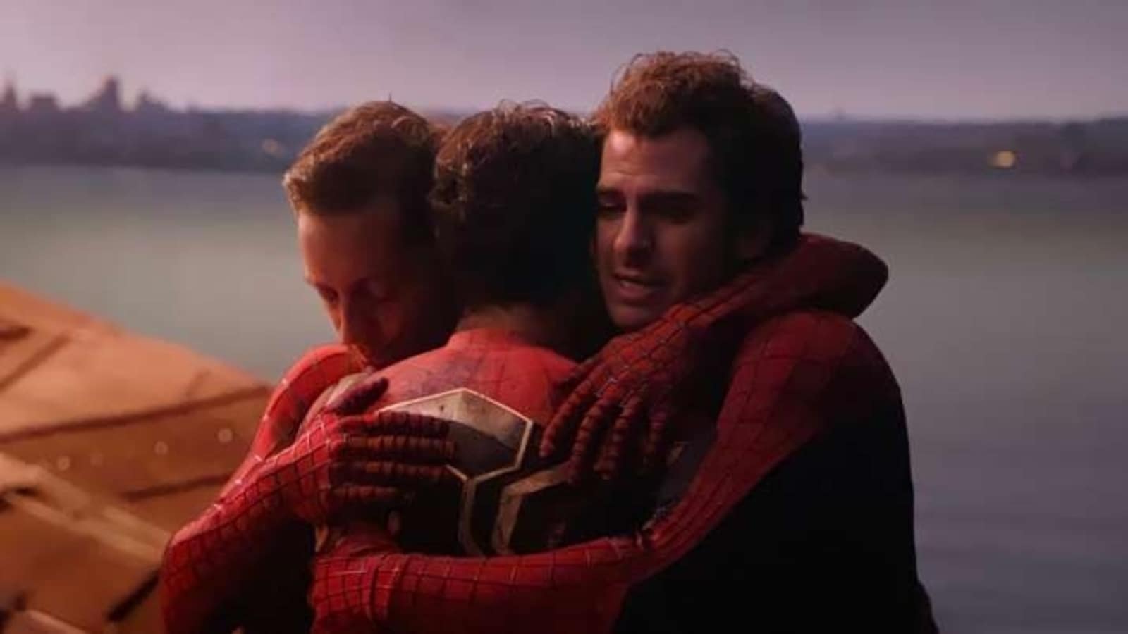 Andrew Garfield, Tobey Maguire y Tom se sientan para la primera publicación de la entrevista Spider-Man: No Way Home.  Esto es lo que dijeron