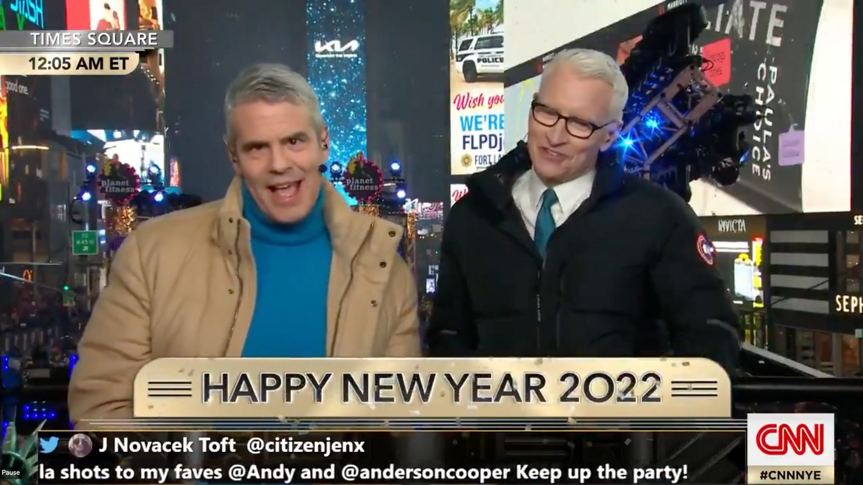  Andy Cohen dice '¡Sayonara Sucker!'  A Bill De Blasio en la víspera de Año Nuevo en CNN
