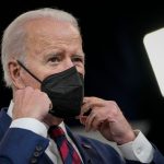 Biden revela plan para proporcionar máscaras gratuitas en medio de Omicron Wave