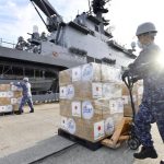 Buque de la fuerza de defensa de Japón parte con ayuda para Tonga afectada por el desastre