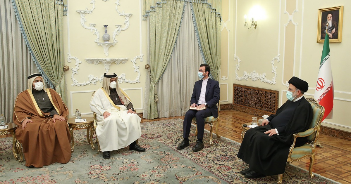 Canciller de Qatar sostiene conversaciones en Irán antes de la visita del emir a EE.UU.