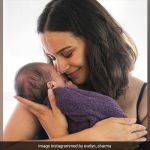 "Cosas de las que nadie te advierte": los pensamientos de mamá Evelyn Sharma sobre la lactancia materna