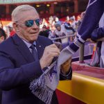 Cowboys: Jerry Jones se niega a arreglar el deslumbramiento del AT&T Stadium