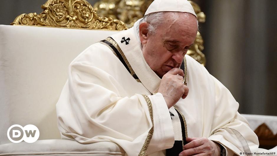 El Papa Francisco promete 'justicia' para las víctimas de abusos en la iglesia después de un informe condenatorio
