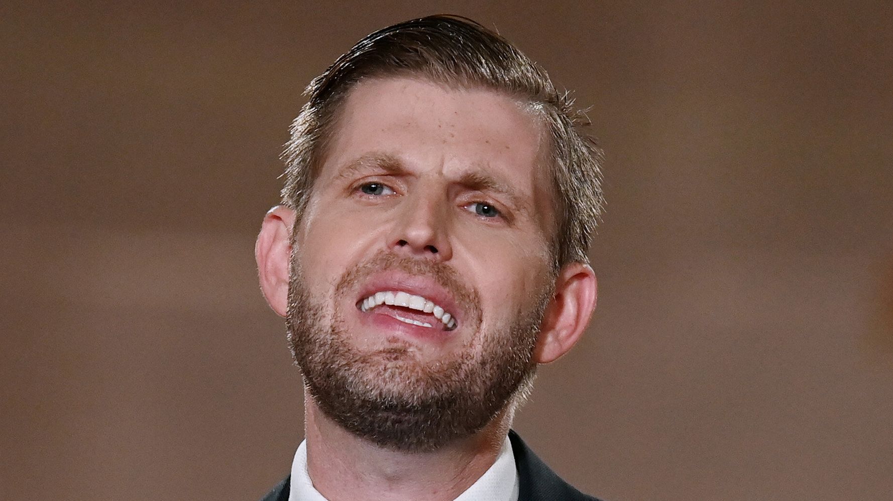 El alarde ajeno de Eric Trump sobre su padre obtiene una verificación de hechos brutal
