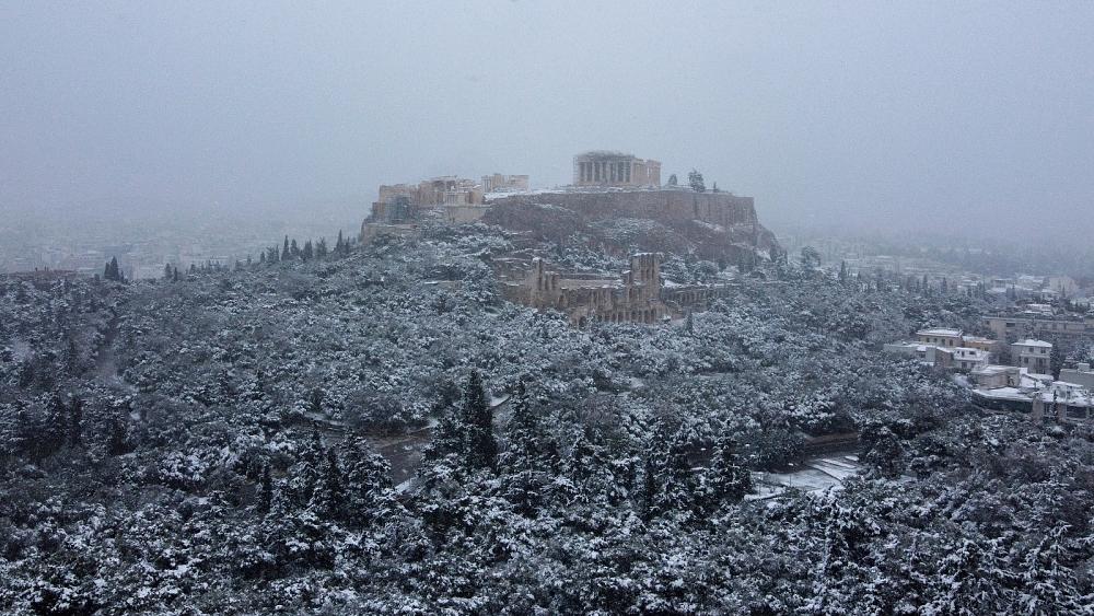 En imágenes: la nieve cubre Grecia y Turquía después de una fuerte tormenta