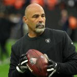Información privilegiada de la NFL da lo último sobre la vacante de entrenador en jefe de los Raiders, el futuro de Rich Bisaccia