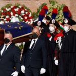 Italia se despide del jefe del parlamento de la UE en un funeral de Estado