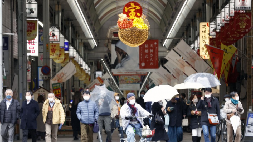 Japón expandirá áreas de cuasi emergencia a medida que los casos de virus continúan aumentando