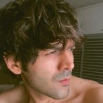 Kartik Aaryan publica una selfie sin camisa con el cabello desordenado y un aspecto bien afeitado, el fan dice 'Me desmayaré'