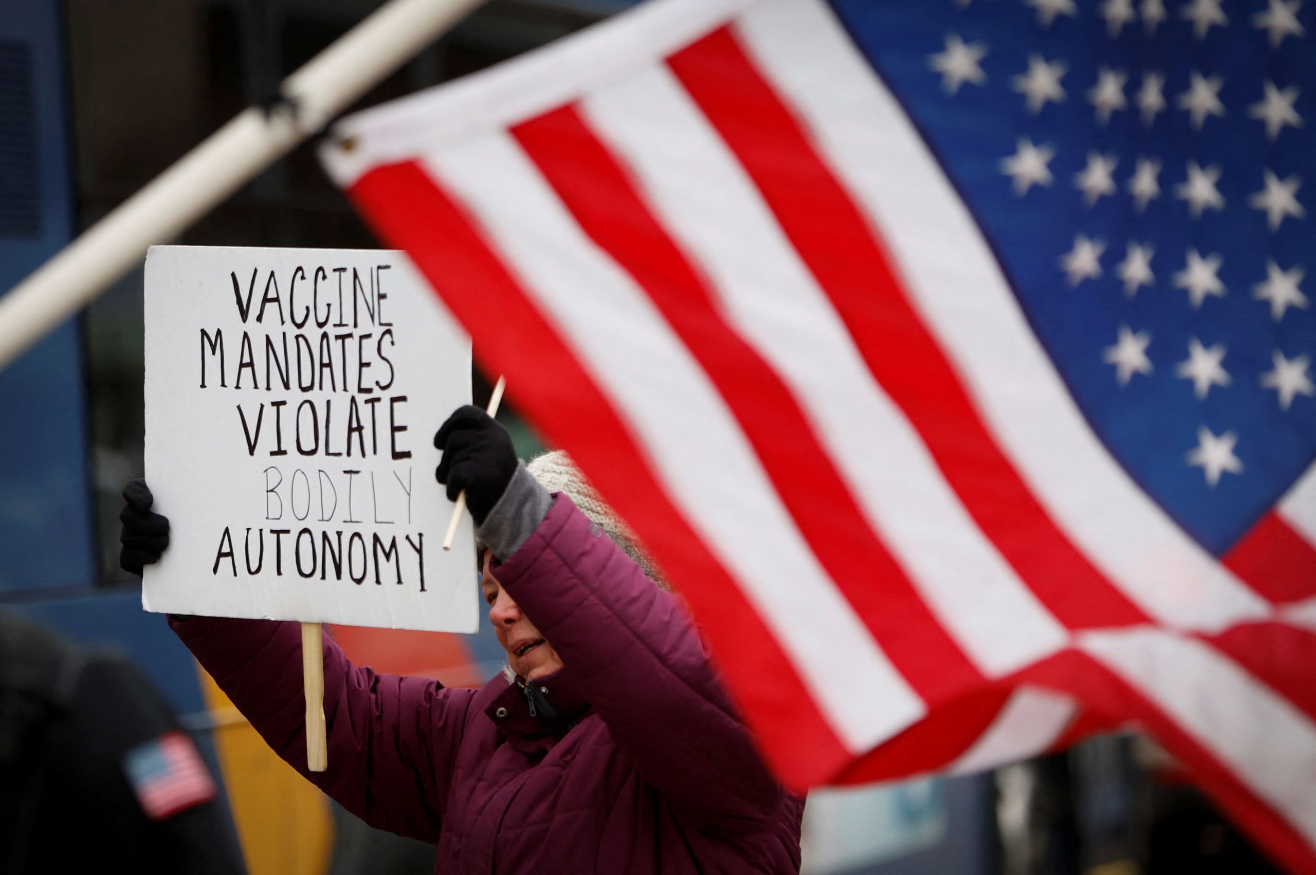 La administración de Biden defiende los mandatos de vacunas en argumentos de la Corte Suprema