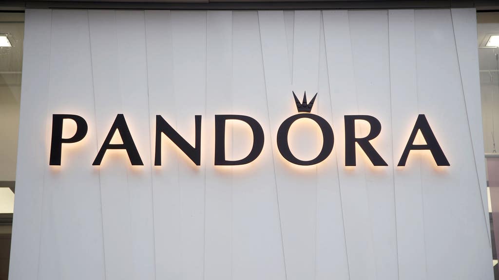 La venta de enero de Pandora tiene hasta un 50 por ciento de descuento en joyas de Harry Potter y Star Wars