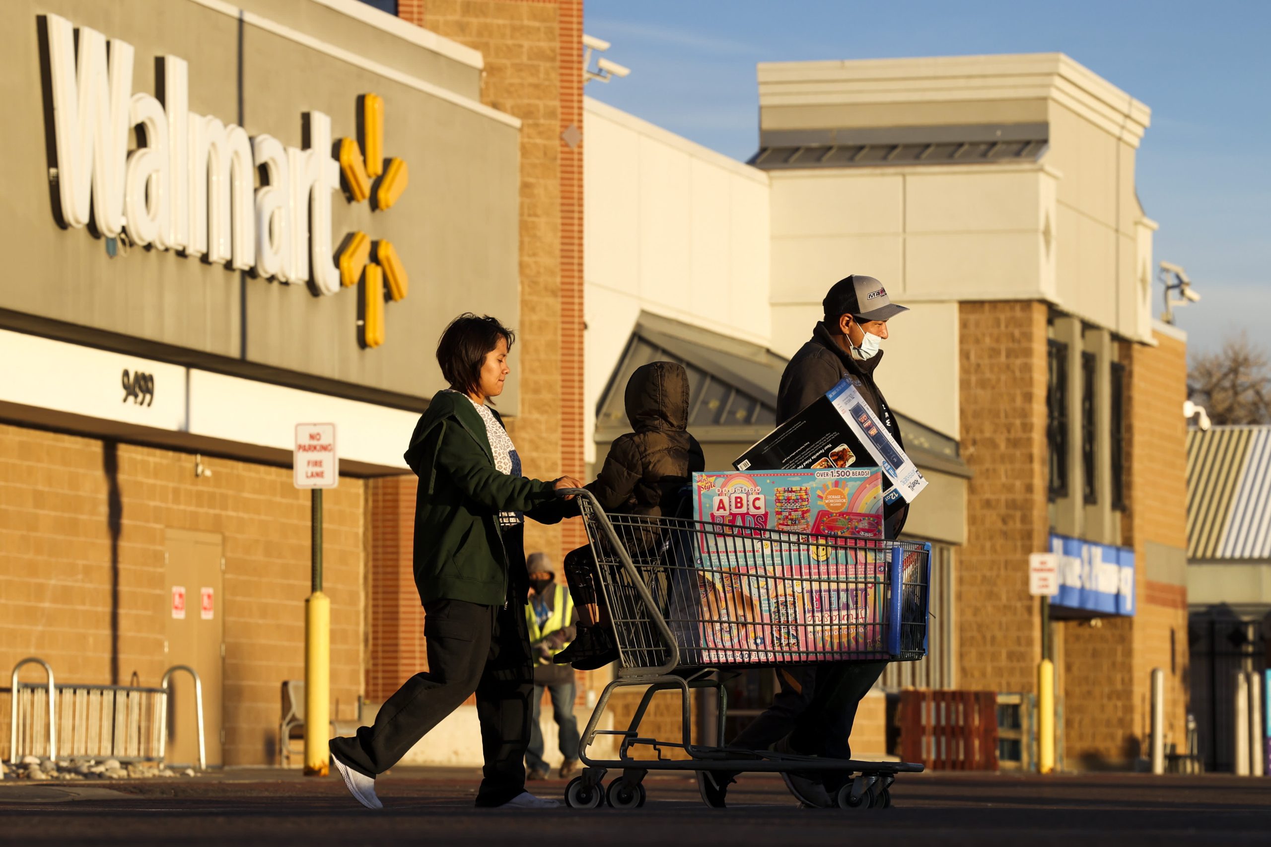 Las ventas minoristas cayeron un 1,9 % en diciembre debido a que los precios más altos hicieron que los consumidores redujeran el gasto