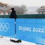Los Juegos de Beijing tuvieron 72 casos de COVID-19, ninguno de los atletas, entre los primeros en llegar