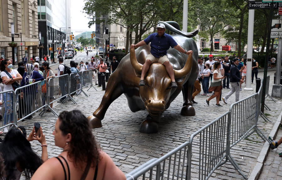 Los tiempos de auge están de vuelta en Wall Street, ya que algunos socios de Goldman acuñan paquetes de pago de $ 15 millones