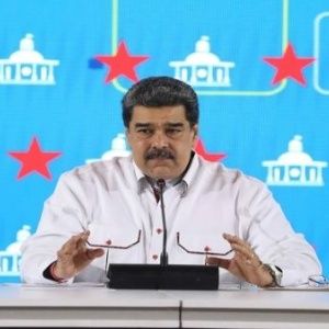 Maduro pide al parlamento que abra investigación sobre robo de activos