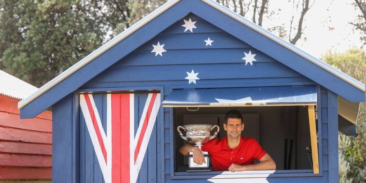 Novak Djokovic y sus compañeros escépticos de las vacunas estrella son cada vez más despreciados