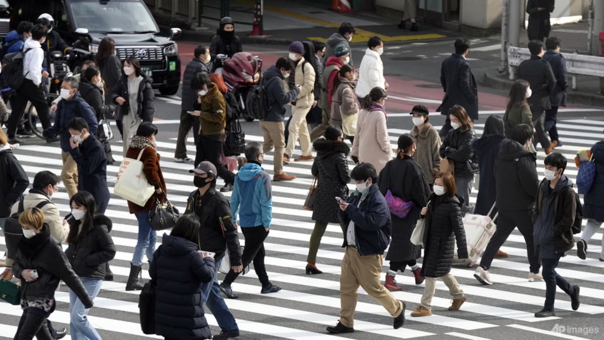 Panel de Japón aprobará ampliación de restricciones por COVID-19