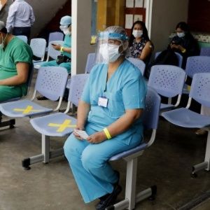 Perú reporta primera muerte de “Flurona”