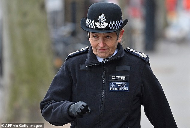 Muchos argumentan que la Policía Metropolitana tiene razón al investigar las fiestas que tuvieron lugar en Downing Street en aparente contravención de las regulaciones de Covid.