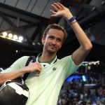 Tercera ronda del Abierto de Australia: Medvedev vence al público australiano y al oponente holandés