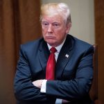 Trump cuelga al entrevistador de NPR que lo presionó por sus falsas afirmaciones electorales de 2020