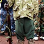Video de niños militantes ejecutando a soldados nigerianos genera preocupación