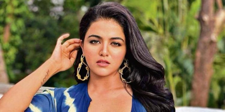 Wamiqa Gabbi: Grateful to have the opportunity to work with legendary directors so early in my career