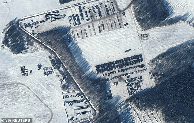 La ministra de Relaciones Exteriores, Marise Payne, reiteró los llamados a Rusia para que reduzca su presencia militar en la frontera con Ucrania, antes de las conversaciones cruciales de Quad este fin de semana (en la foto, las tropas rusas en Bielorrusia)