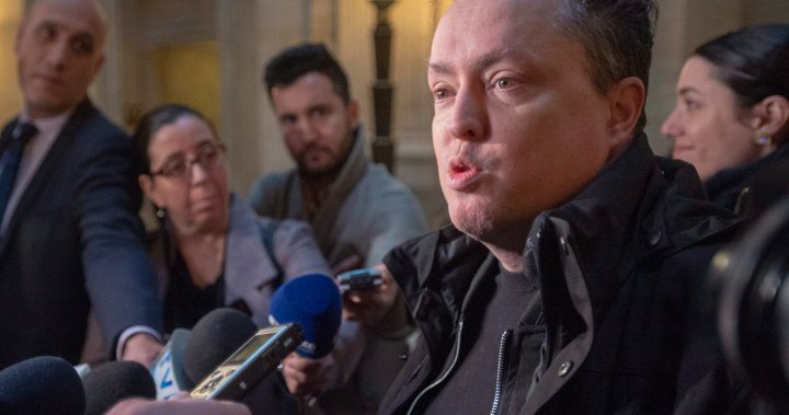 El comediante de Quebec Mike Ward enfrenta una nueva acción legal por una broma sobre un cantante discapacitado - Montreal
