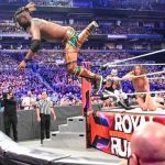 Kofi Kingston aborda comentarios negativos sobre su eliminación accidental en Royal Rumble