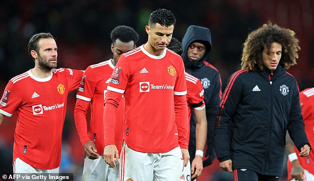 El Manchester United fue eliminado de la Copa FA después de una derrota en la tanda de penaltis ante el Middlesbrough.