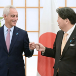 Nuevo enviado de EE. UU., Emanuel, y ministro de Relaciones Exteriores de Japón afirman alianza