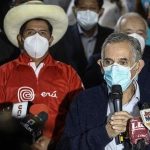 Renuncia Ministro de Economía de Perú
