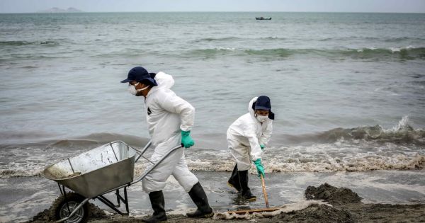 Repsol ordena dejar de cargar o descargar crudo en aguas del Pacífico peruano