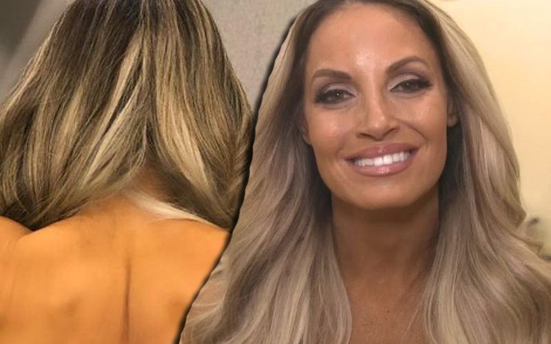 Trish Stratus se desnuda para mostrar su increíble espalda esculpida
