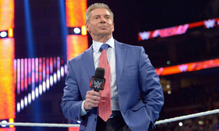 WWE planea "humo y espejos" para el combate de Vince McMahon en WrestleMania