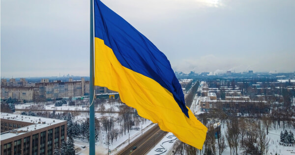 10,000 banderas ucranianas acuñadas como NFT para ser vendidas en The Sandbox - Cripto noticias del Mundo