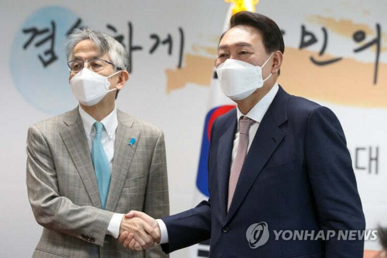 (AMPLIACIÓN) Yoon pide un enfoque orientado al futuro de las relaciones entre Corea del Sur y Japón