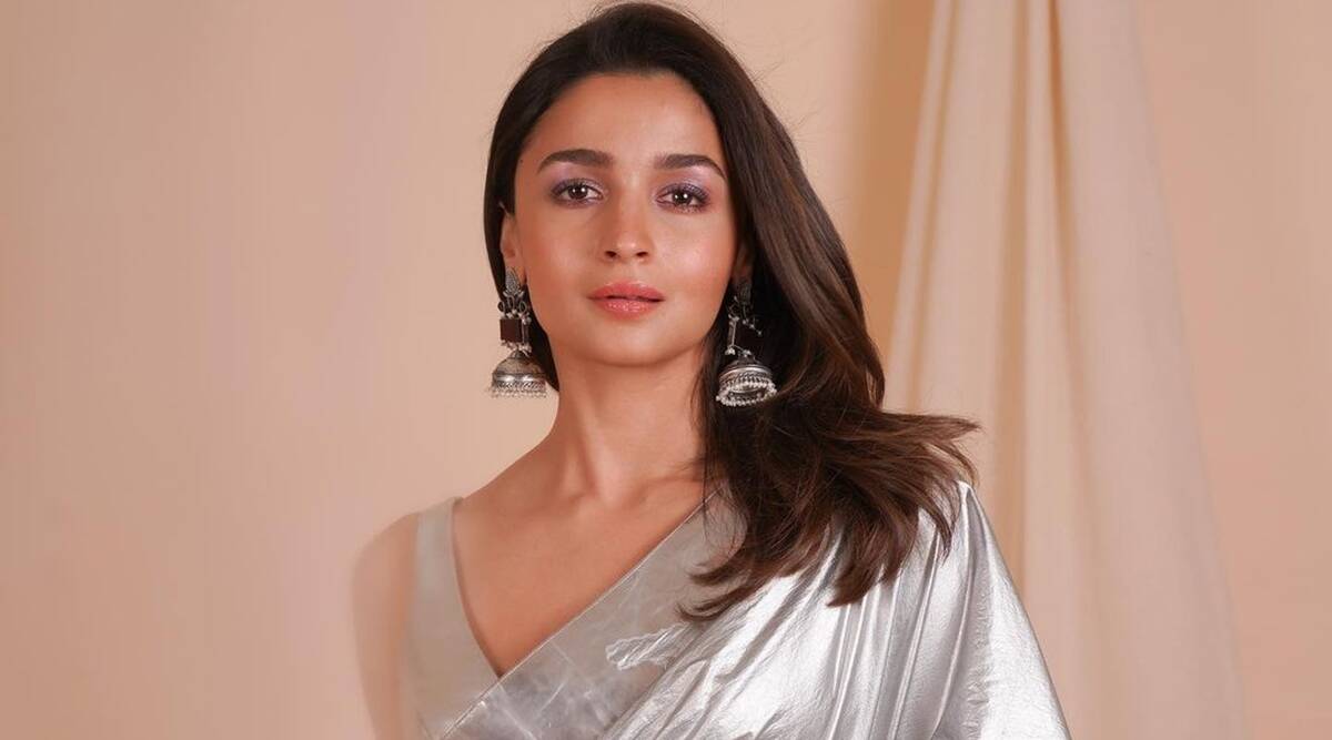 Alia Bhatt Cumple 29 Años: Una Mirada A La Evolución De Estilo Estelar ...