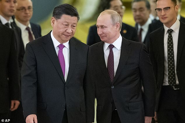 Si China brindara asistencia a Rusia, Australia acordó trabajar en coordinación con sus aliados para lograr duras consecuencias (en la foto, el presidente chino, Xi Jinping, y el presidente ruso, Vladimir Putin, en junio de 2019)