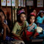 Bangladés cierra escuela en campamento rohingya creado por líder asesinado